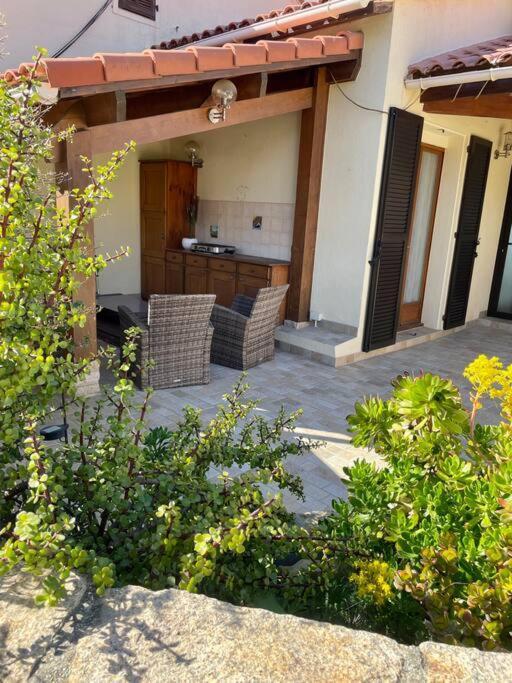 Charmante petite maison avec magnifique vue mer Propriano  Extérieur photo