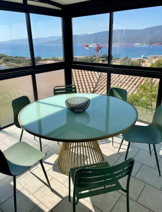 Charmante petite maison avec magnifique vue mer Propriano  Extérieur photo